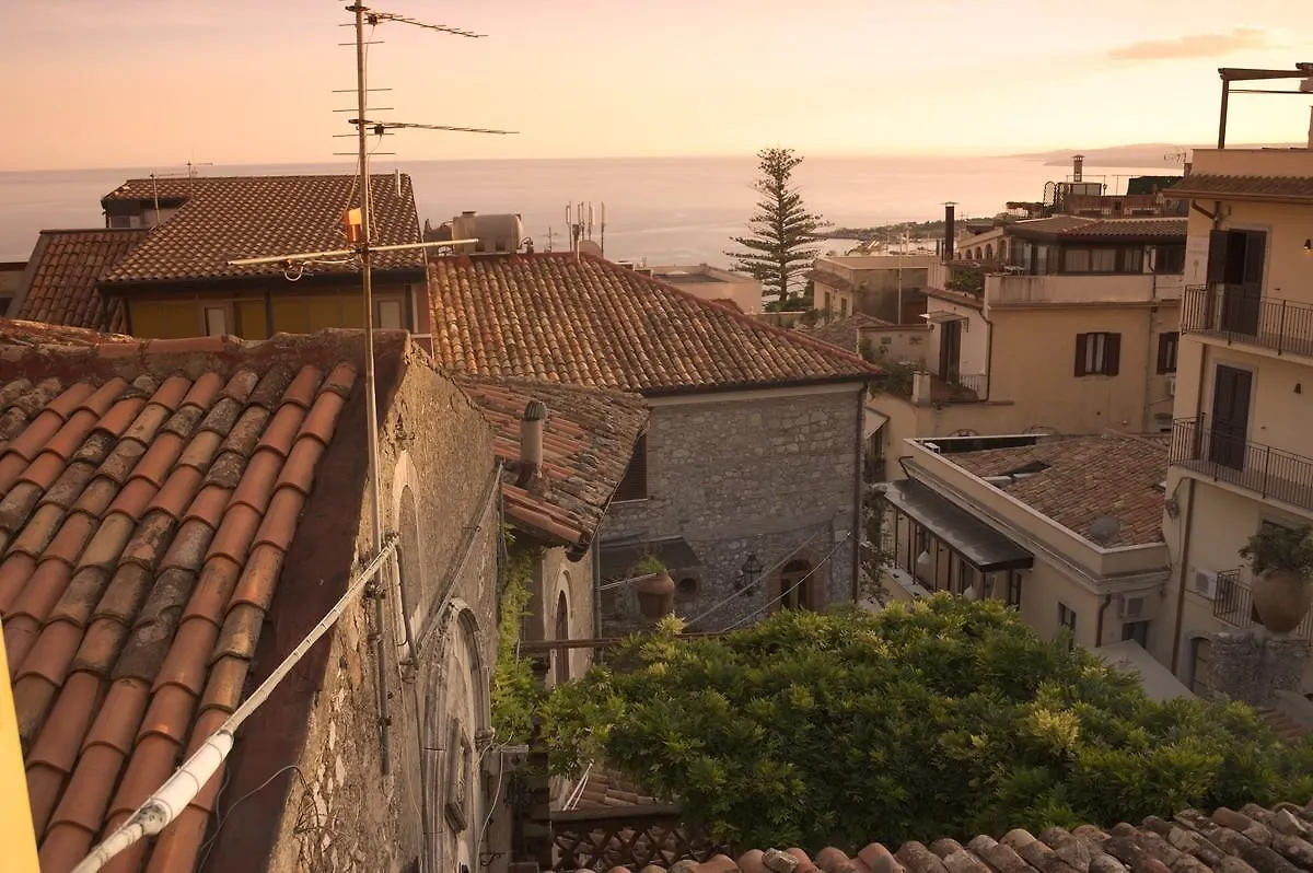 Villa Gaia Taormina 2*,